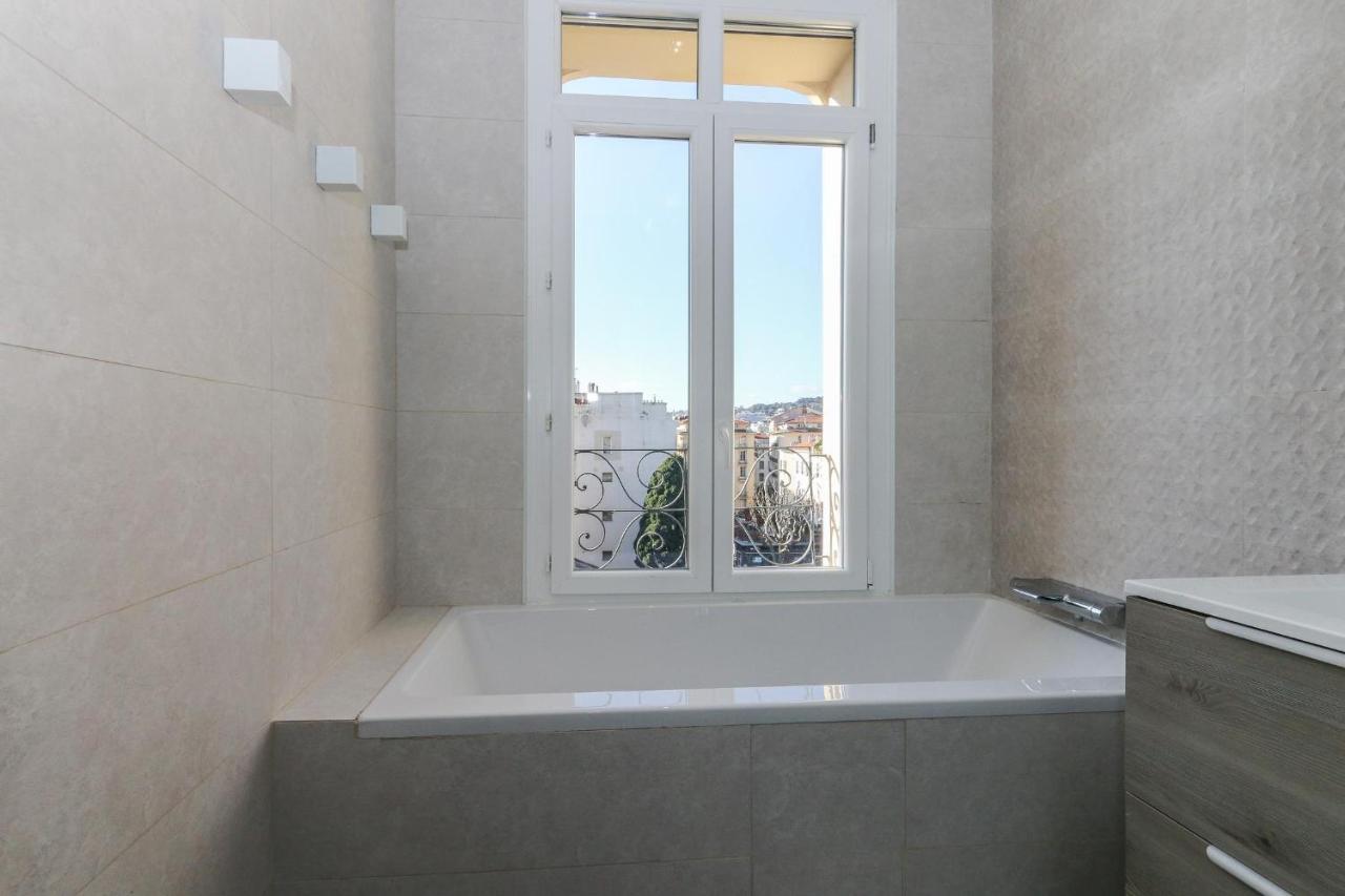 Modern Walking Distance To Beach In Carre D'or Appartement Nice